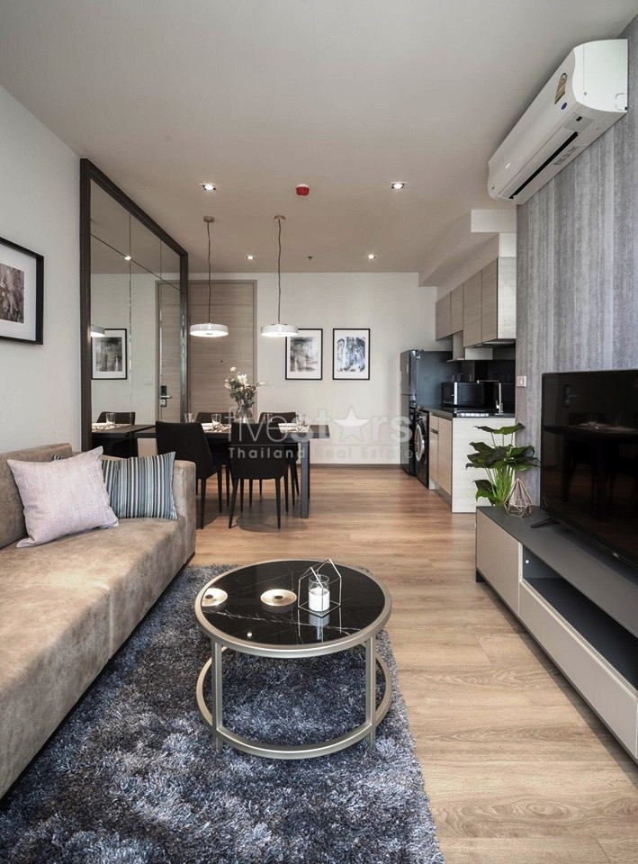 Appartement spacieux de 2 chambres à louer près du BTS  Phromphong, photo 3
