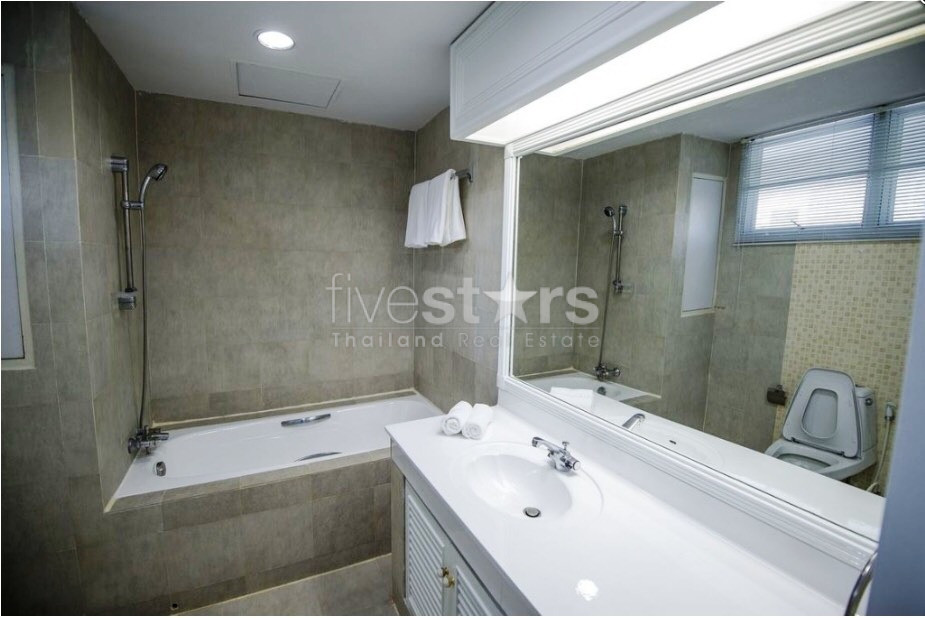 Large 3 bedrooms apartment for rent in Sukhumvit area, photo 9