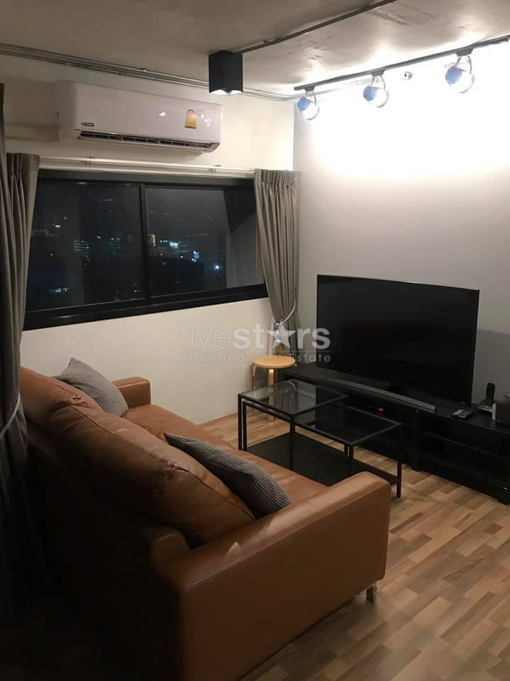 Appartement en Duplex style loft de 2 chambres à louer à Thonglor, photo 9