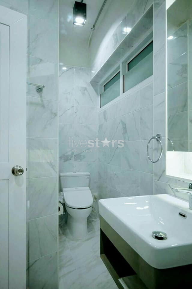 Appartement en Duplex style loft de 2 chambres à louer à Thonglor, photo 15