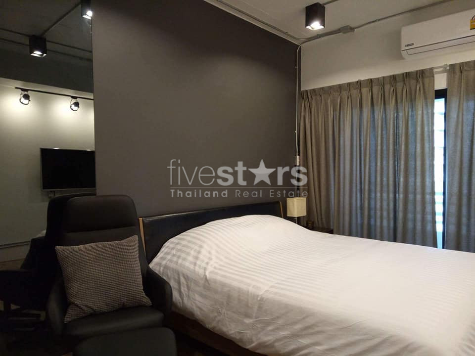 Appartement en Duplex style loft de 2 chambres à louer à Thonglor, photo 8