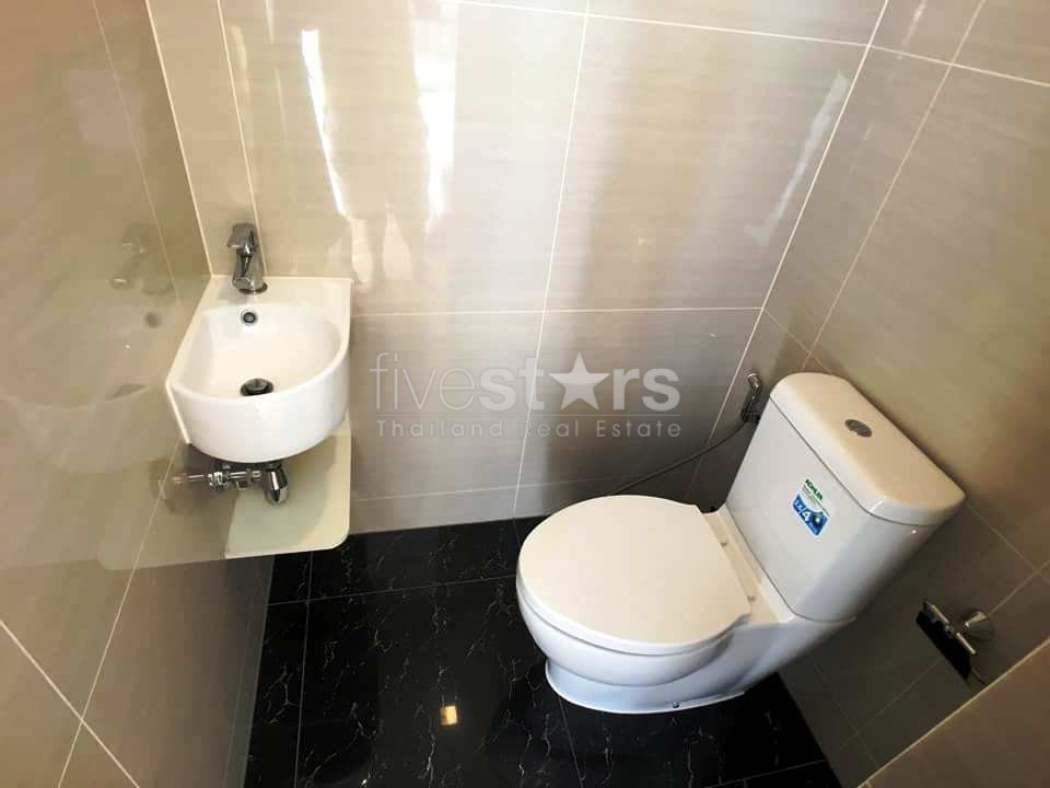 Modern 2 bedrooms condo for rent near BTS Phromphong, photo 12
