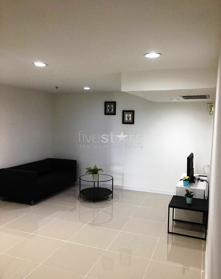 2 bedrooms condo for rent in Sukhumvit, photo 2