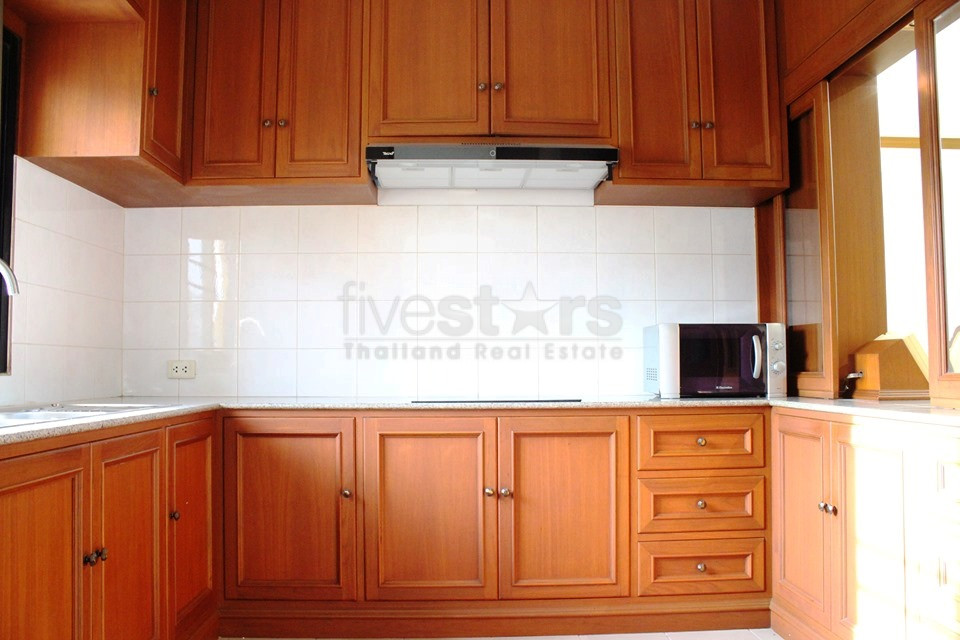 Appartement spacieux de 2 chambres près du BTS Thonglor, photo 4