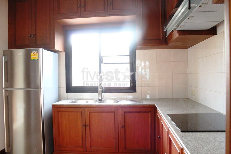 Appartement spacieux de 2 chambres près du BTS Thonglor, photo 5