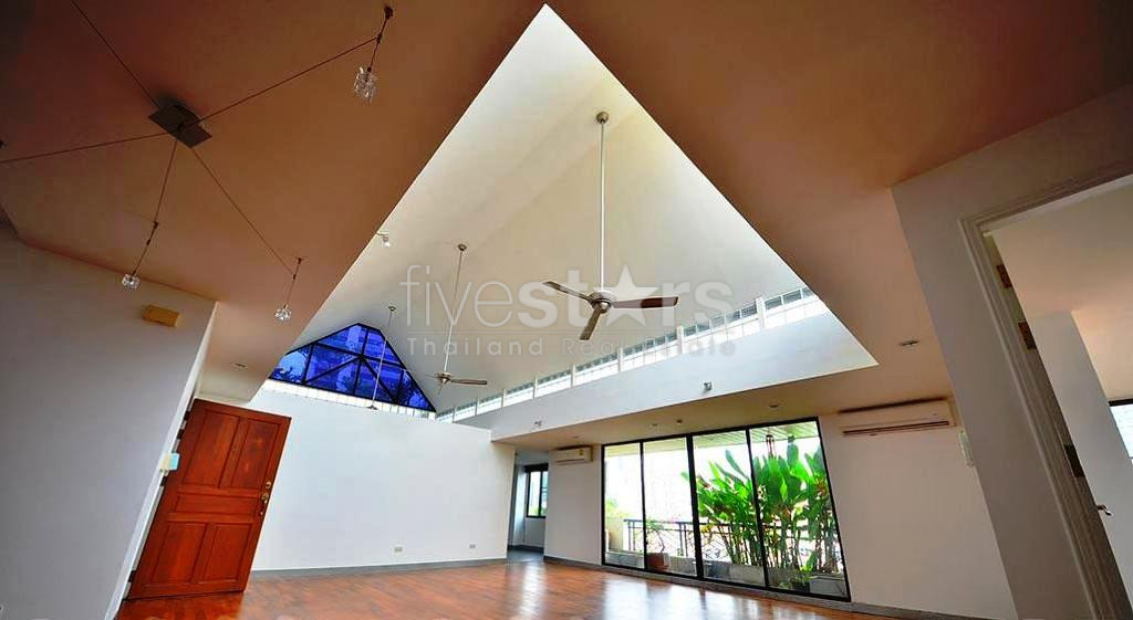 Appartement spacieux de 3 chambres à louer près de la station de BTS Phrompong, photo 3