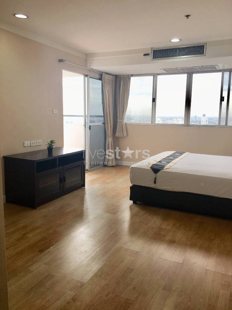 Appartement de 3 chambres à louer près de la station de Phomphong, photo 15