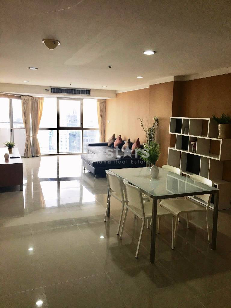 Appartement de 3 chambres à louer près de la station de Phomphong, photo 5