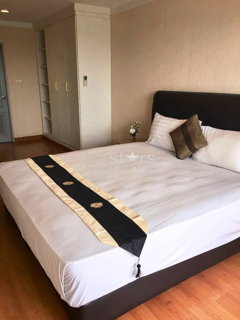 Appartement de 3 chambres à louer près de la station de Phomphong, photo 10