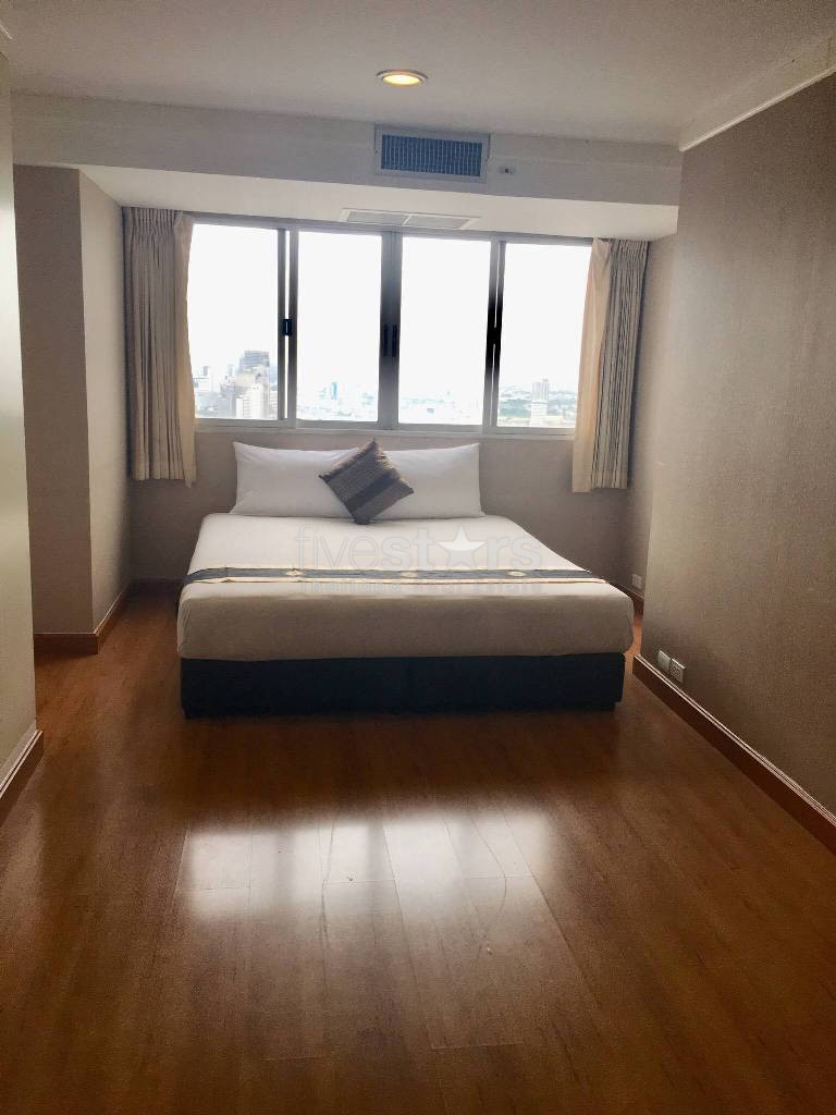 Appartement de 3 chambres à louer près de la station de Phomphong, photo 12