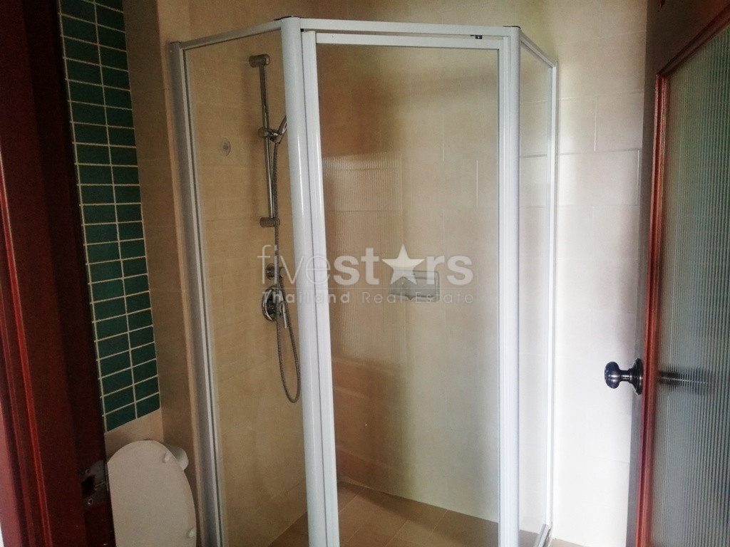 Appartement de deux chambres à louer à Phromphong, photo 9