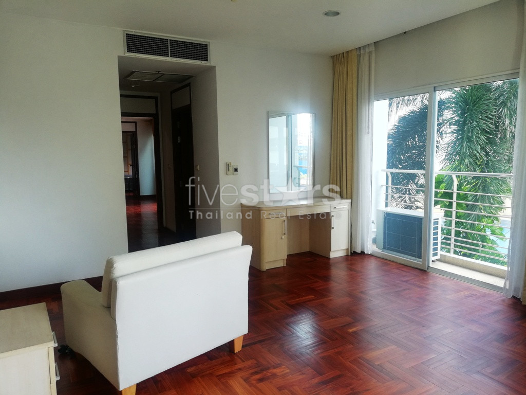 Appartement de deux chambres à louer à Phromphong, photo 5