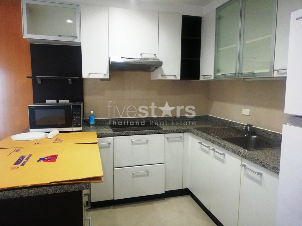 Appartement de deux chambres à louer non loin du BTS Phromphong, photo 5