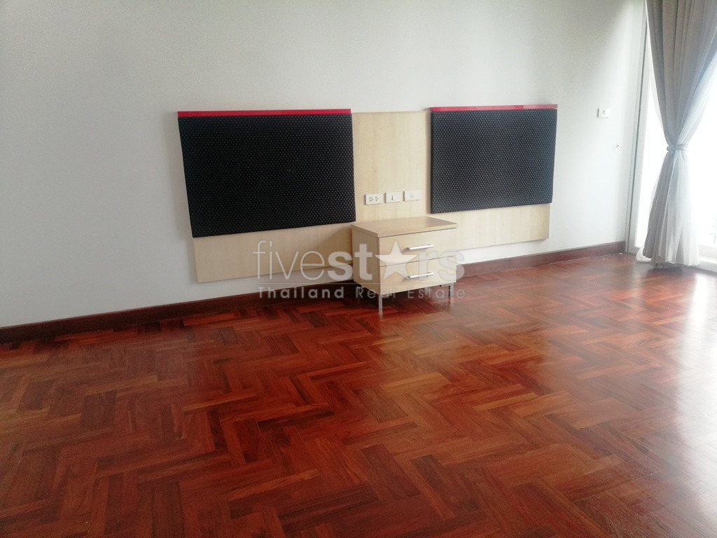 Appartement de 3 chambres à louer à Phromphong, photo 9