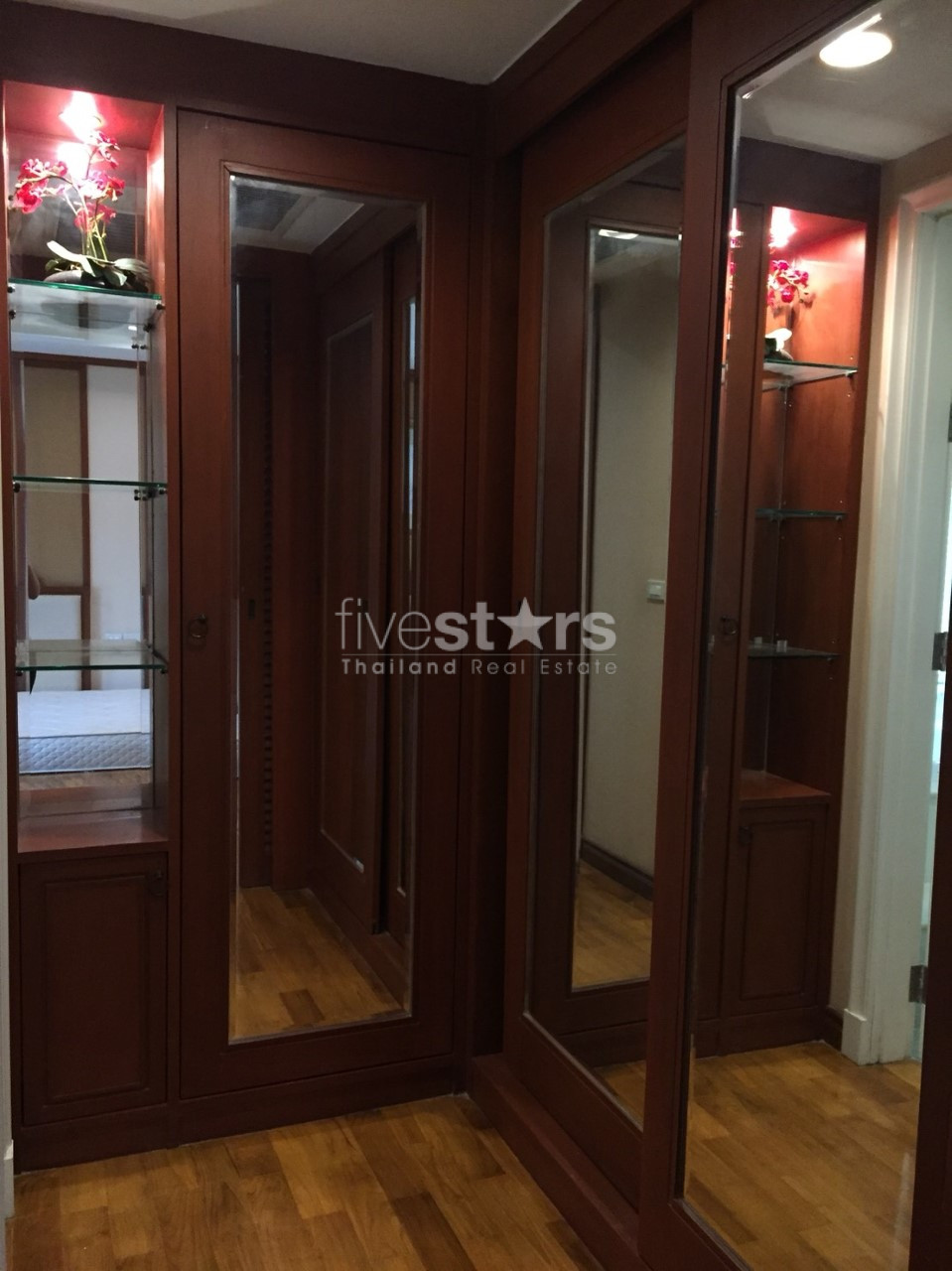 Appartement de deux chambres à louer près de la station de BTS Phromphong, photo 10