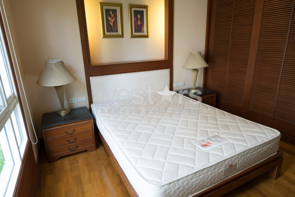 Classic 2 bedroom condo for sale, photo 6