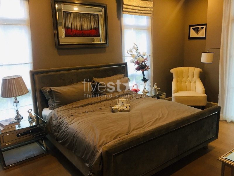 Appartement luxueux de deux chambres près du BTS Phrompong, photo 2