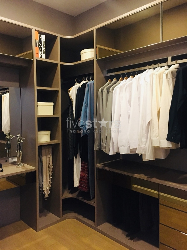 Appartement luxueux de deux chambres près du BTS Phrompong, photo 3