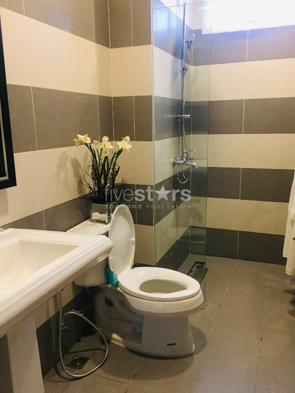 Appartement luxueux de deux chambres près du BTS Phrompong, photo 7