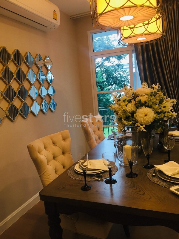 Appartement luxueux de deux chambres près du BTS Phrompong, photo 13