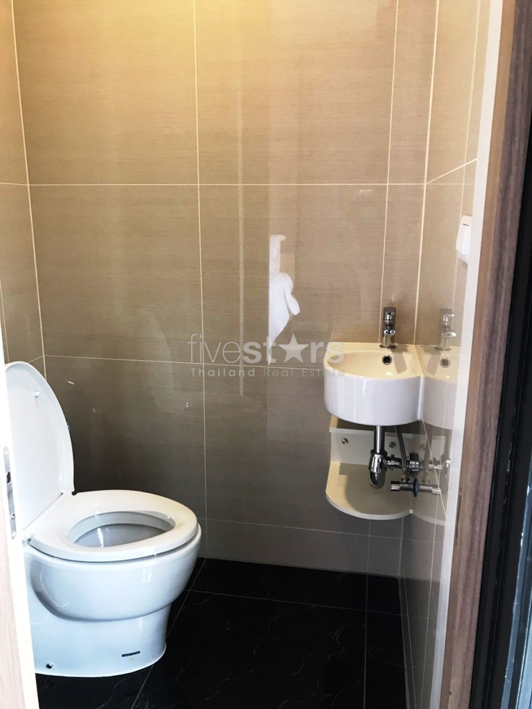 Appartement de deux chambres à louer près du BTS Phromphong, photo 9