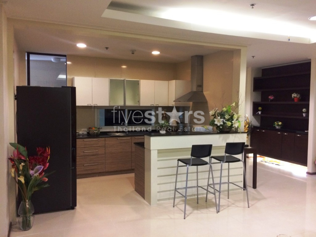 Large 3 bedrooms apartment for rent in Sukhumvit near BTS Phromphong, photo 4