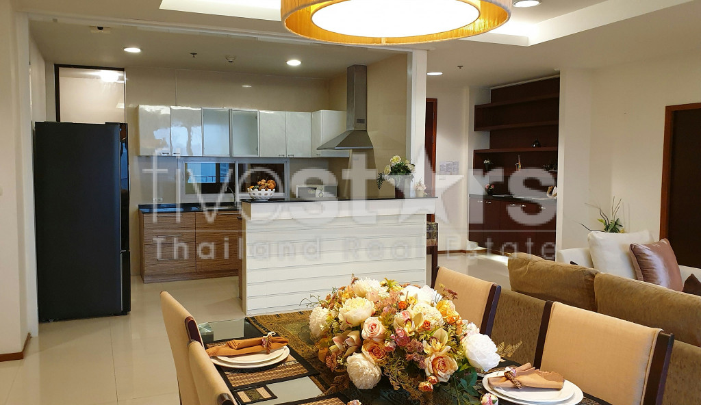 Large 3 bedrooms apartment for rent in Sukhumvit near BTS Phromphong, photo 5