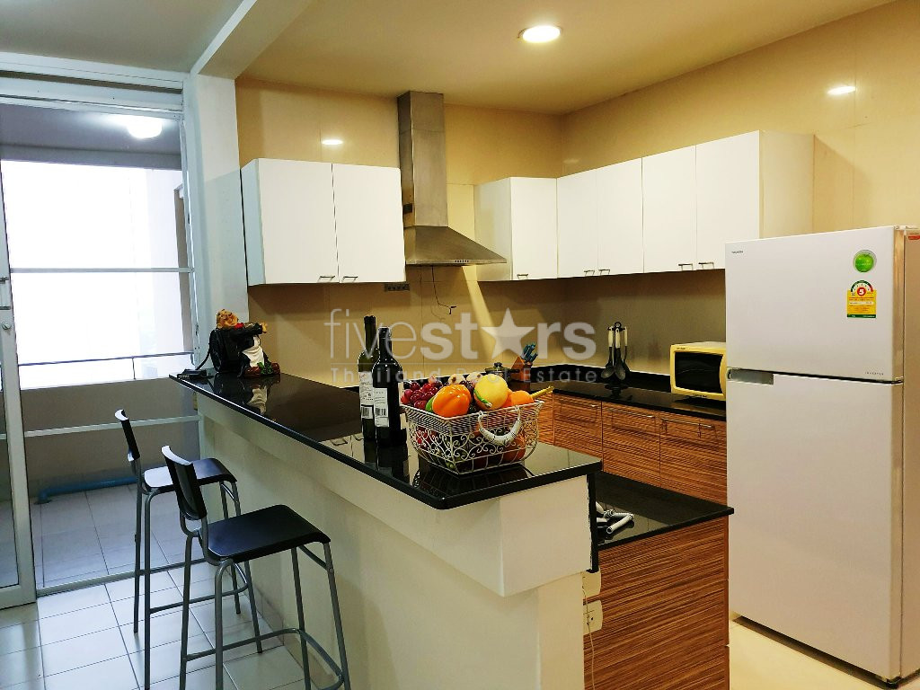 Large 3 bedrooms apartment for rent in Sukhumvit near BTS Phromphong, photo 3