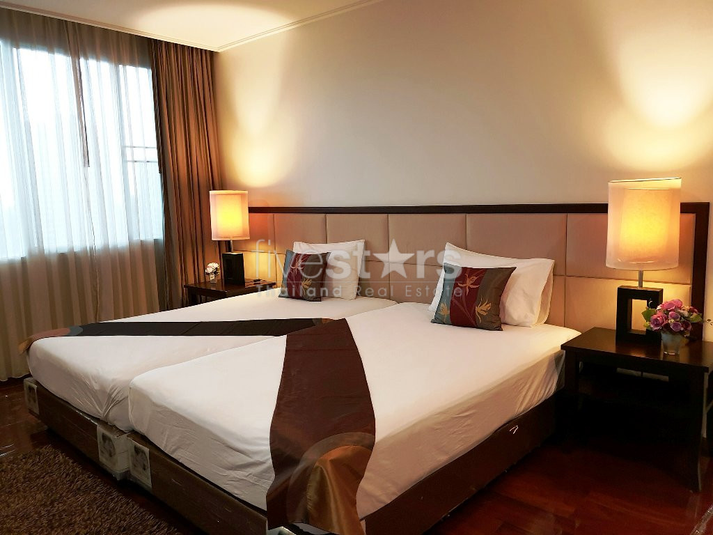 Large 3 bedrooms apartment for rent in Sukhumvit near BTS Phromphong, photo 9