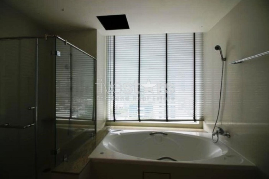 Appartement de 3 chambres à louer à Sukhumvit près du BTS Phromphong, photo 8