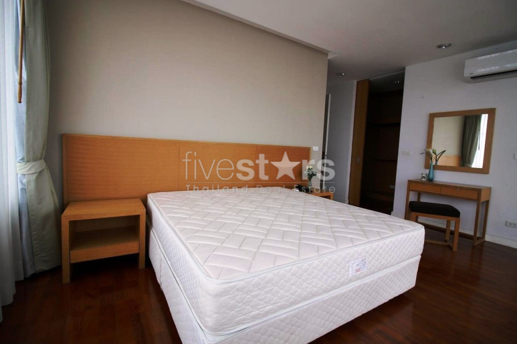 Appartement de 3 chambres à louer à Sukhumvit près du BTS Phromphong, photo 5