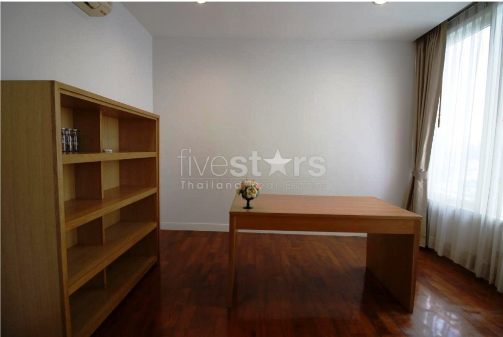 Appartement de 3 chambres à louer à Sukhumvit près du BTS Phromphong, photo 7
