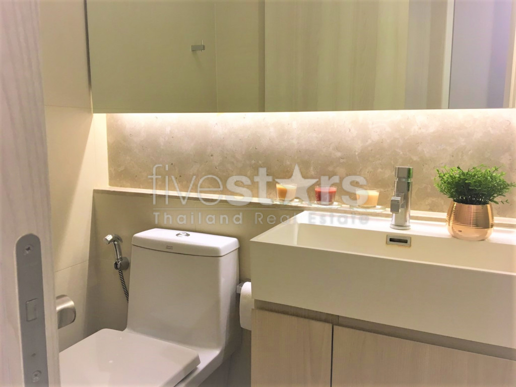 Condominium de deux chambres à louer près du BTS Phromphong, photo 3