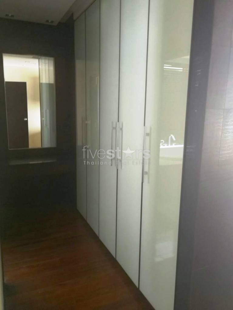 Appartement spacieux de 3 chambres à louer près du BTS Phromphong, photo 5