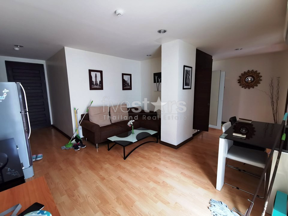 Appartement de 2 chambres à louer près du BTS Phromphong