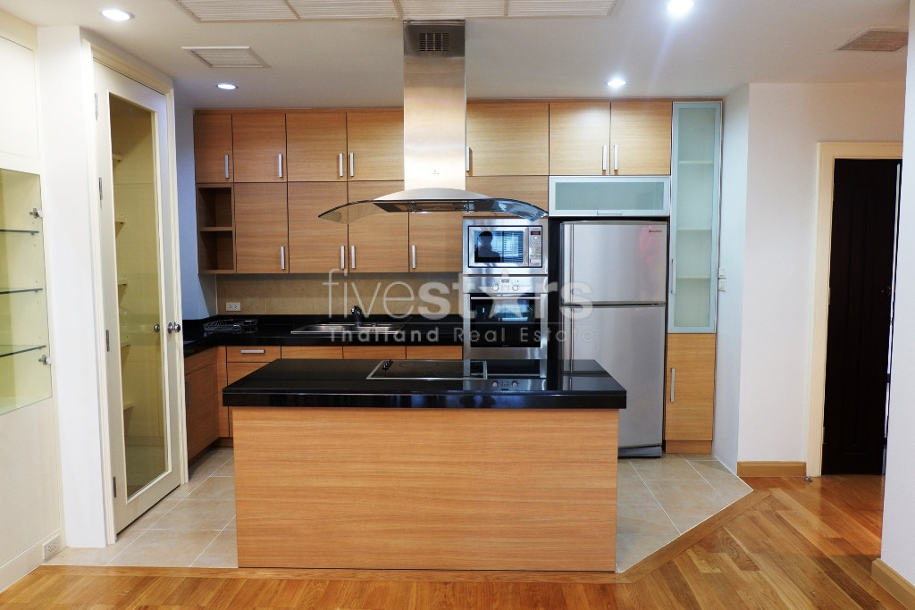 Appartement de 2 chambres près du BTS Phromphong, photo 4