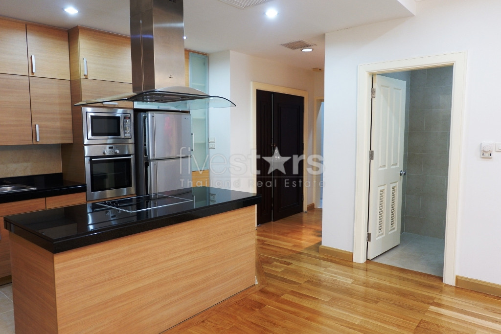 Appartement de 2 chambres près du BTS Phromphong, photo 5