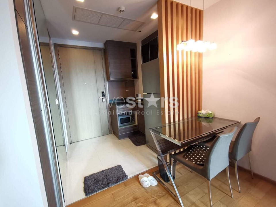 1 bedroom condominium for sale very close to Thonglor BTS, photo 2