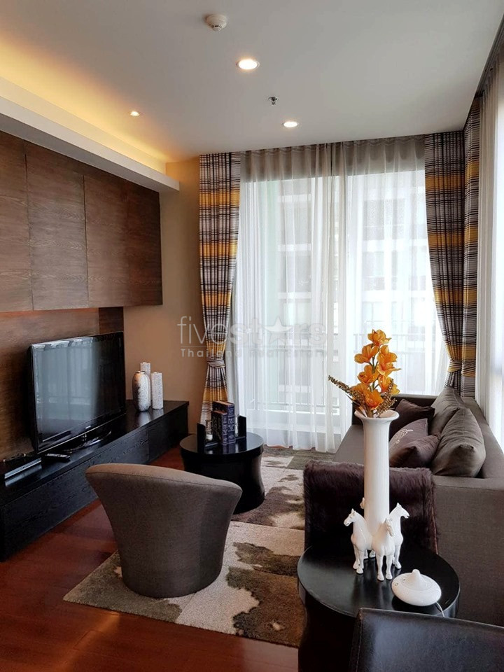 2 bedrooms condo for rent in Thonglor