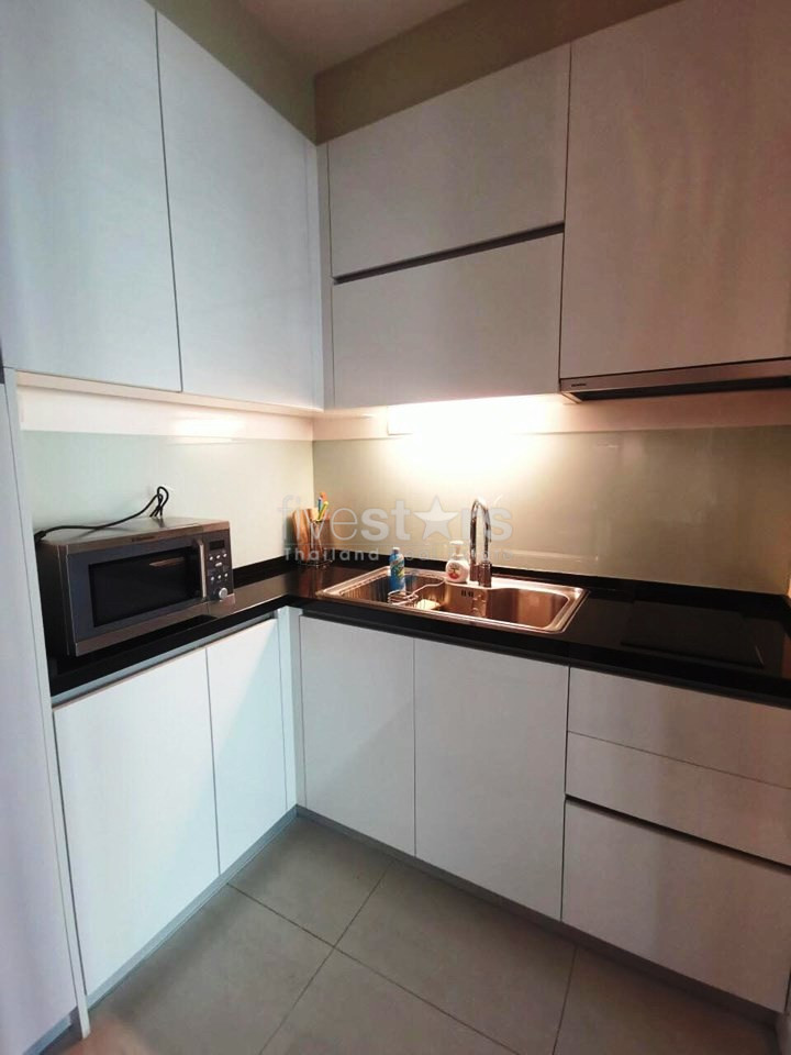 Appartement spacieux de 2 chambres à louer dans le quartier Sukhumvit, photo 5