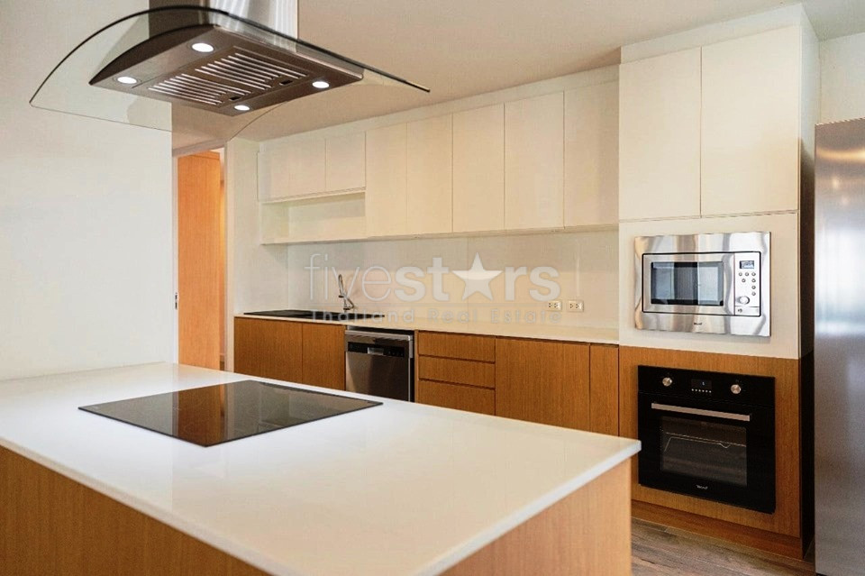 Duplex Penthouse 3 bedrooms apartment for rent near BTS Phromphong, photo 10