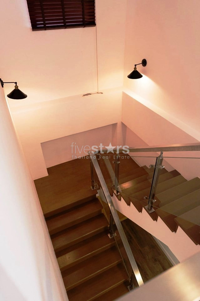 Duplex Penthouse 3 bedrooms apartment for rent near BTS Phromphong, photo 12