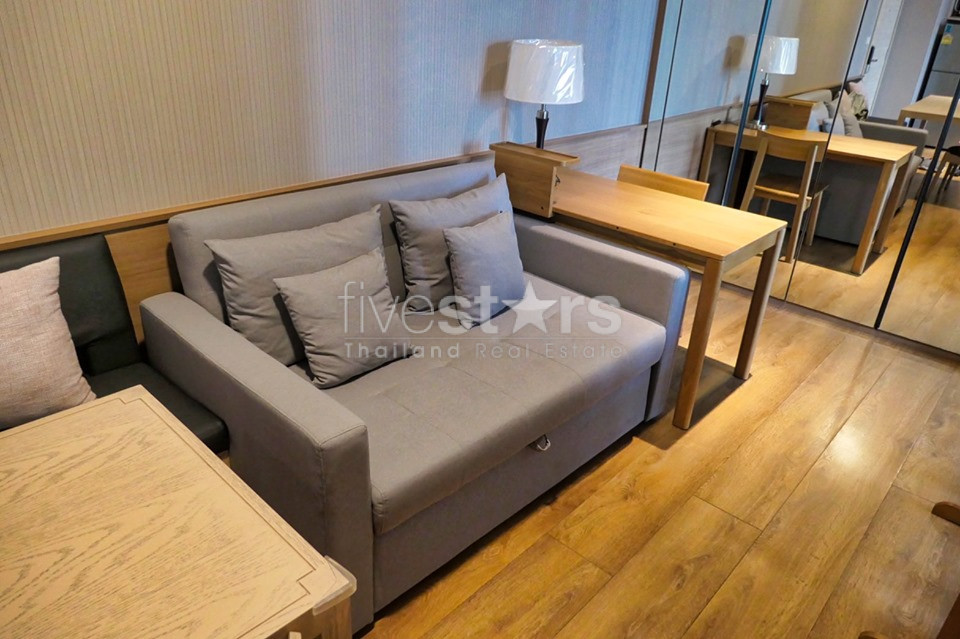 Modern 2 bedrooms condo for rent near BTS Phromphong, photo 5