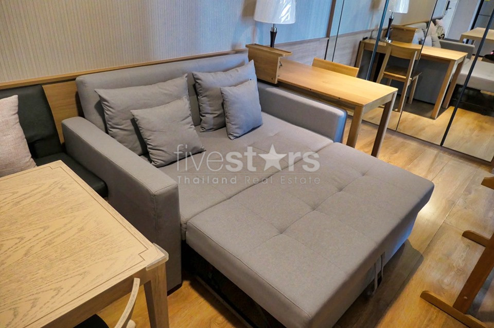 Modern 2 bedrooms condo for rent near BTS Phromphong, photo 4