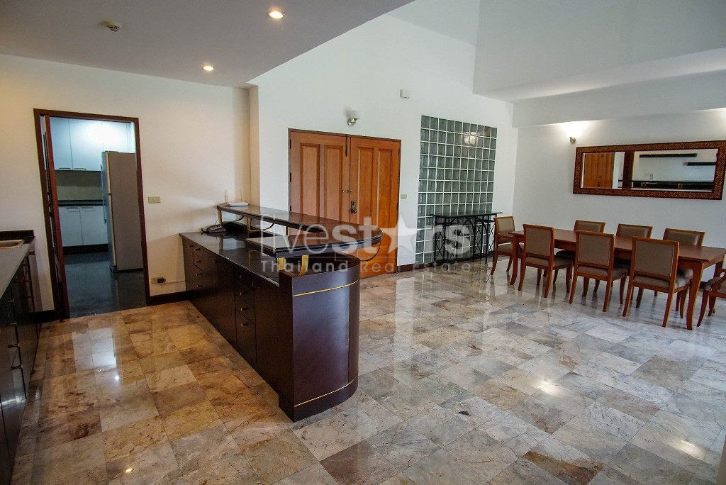 Unique appartement en Duplex de 4 chambres à louer près du BTS Phromphong, photo 5