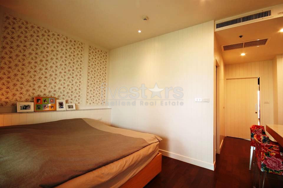 Duplex 2 bedrooms condo for rent close to BTS Thonglor, photo 11