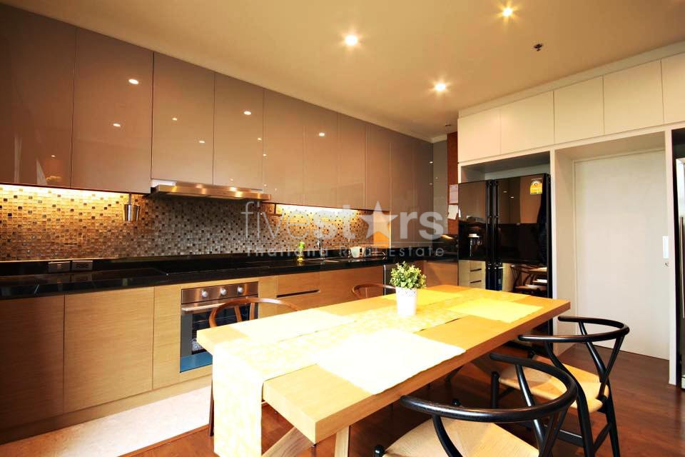 Duplex 2 bedrooms condo for rent close to BTS Thonglor, photo 7