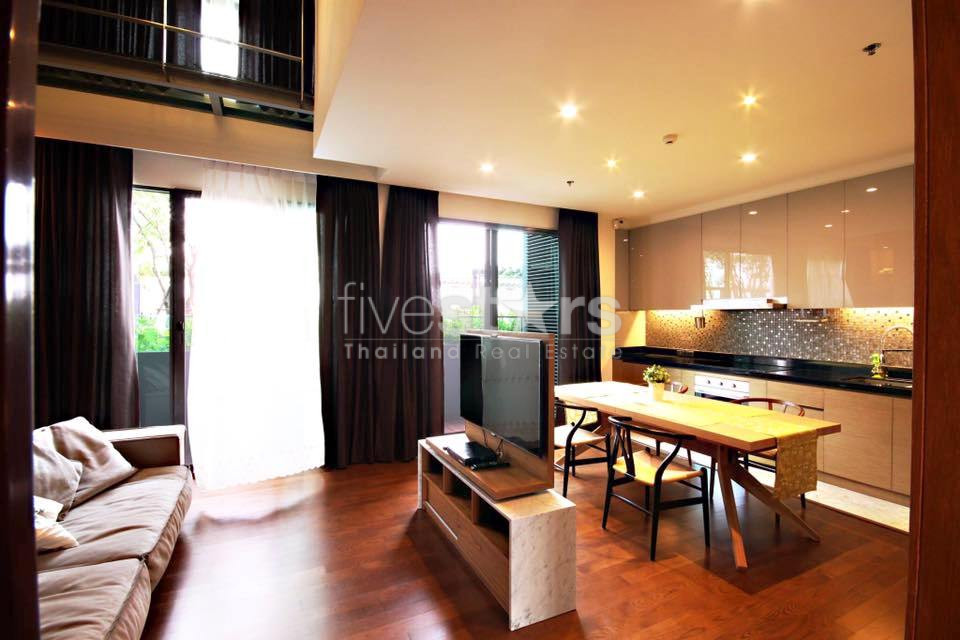 Duplex 2 bedrooms condo for sale close to BTS Thonglor, photo 3