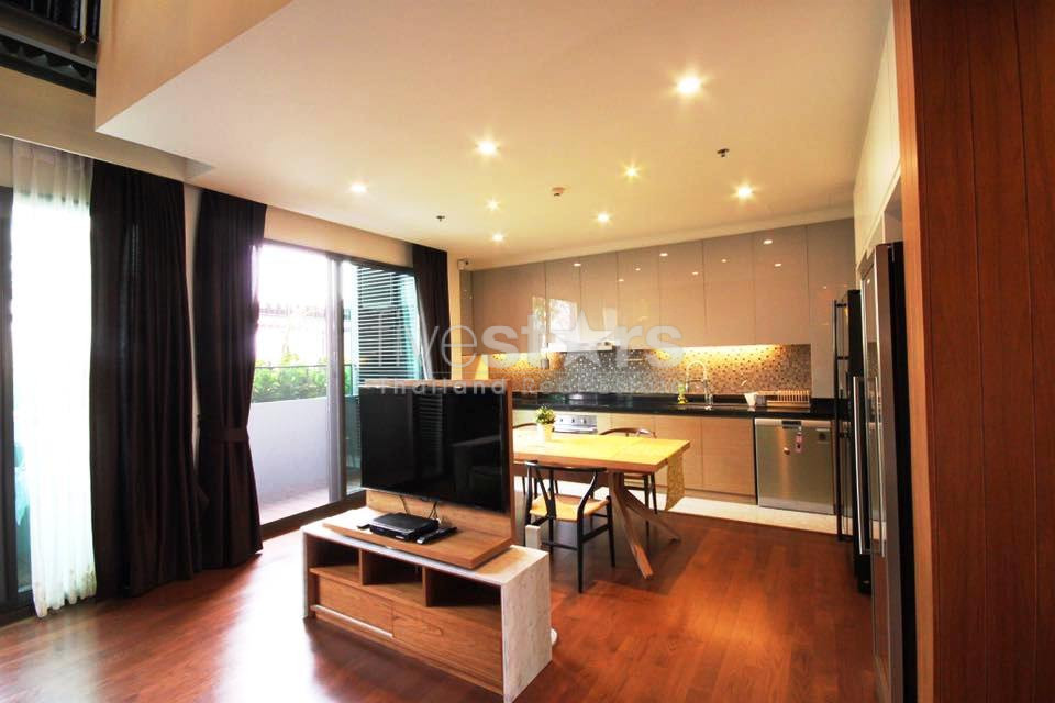 Duplex 2 bedrooms condo for sale close to BTS Thonglor, photo 2