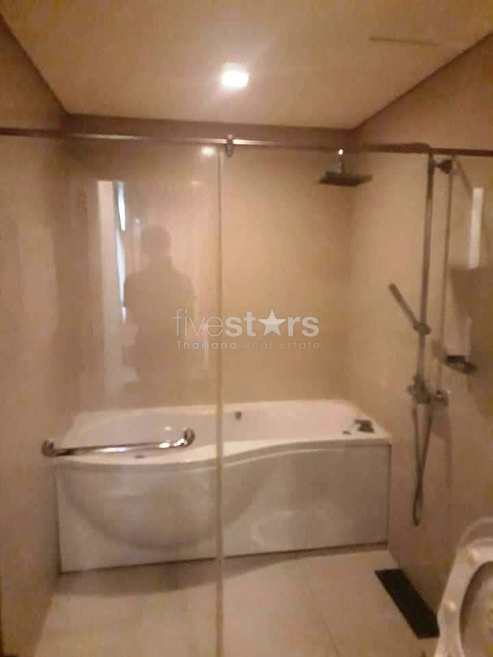 Appartement d'une chambre en étage élevé à vendre dans le quartier de Thonglor, photo 8
